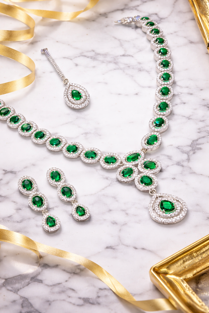 PEORA DIOMAND NECKLACE - GARD GREEN