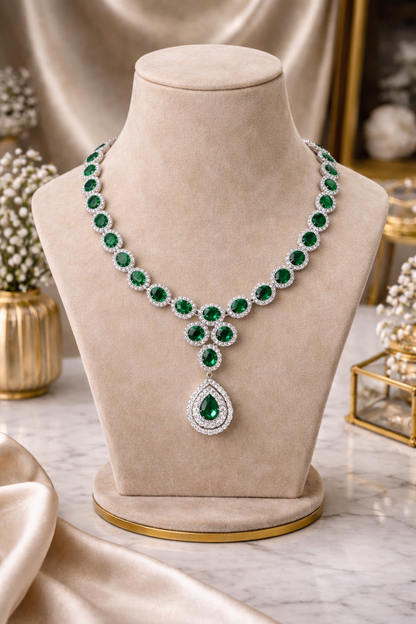 PEORA DIOMAND NECKLACE - GARD GREEN