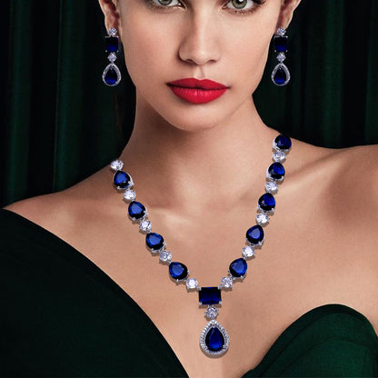NOVELA LEAVES DIOMAND NECKLACE - NEVY BLUE