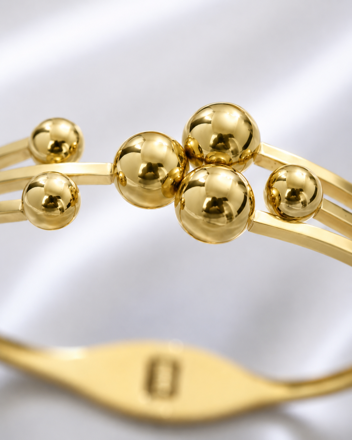 Royal Orb Bracelet